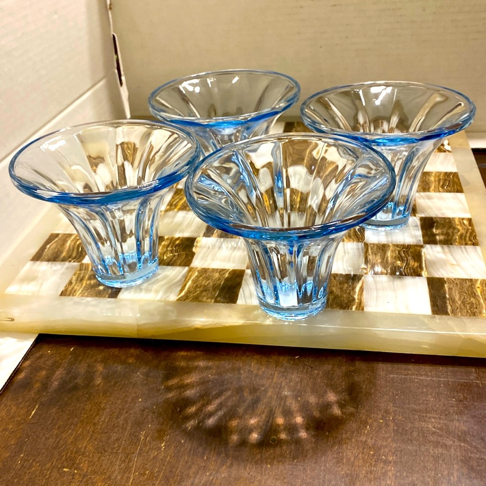 Vintage Blue Glass(s) Ice Cream Desert Bowl Dish Vase 3.5 in tall x 4.75 in wide